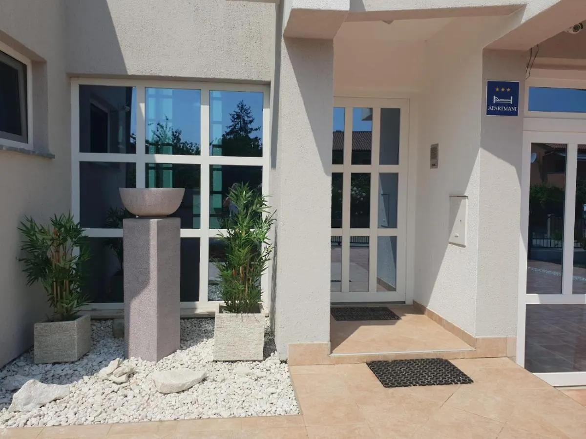 White Pearl With Free Ev Ch-Station Apartman Valbandon