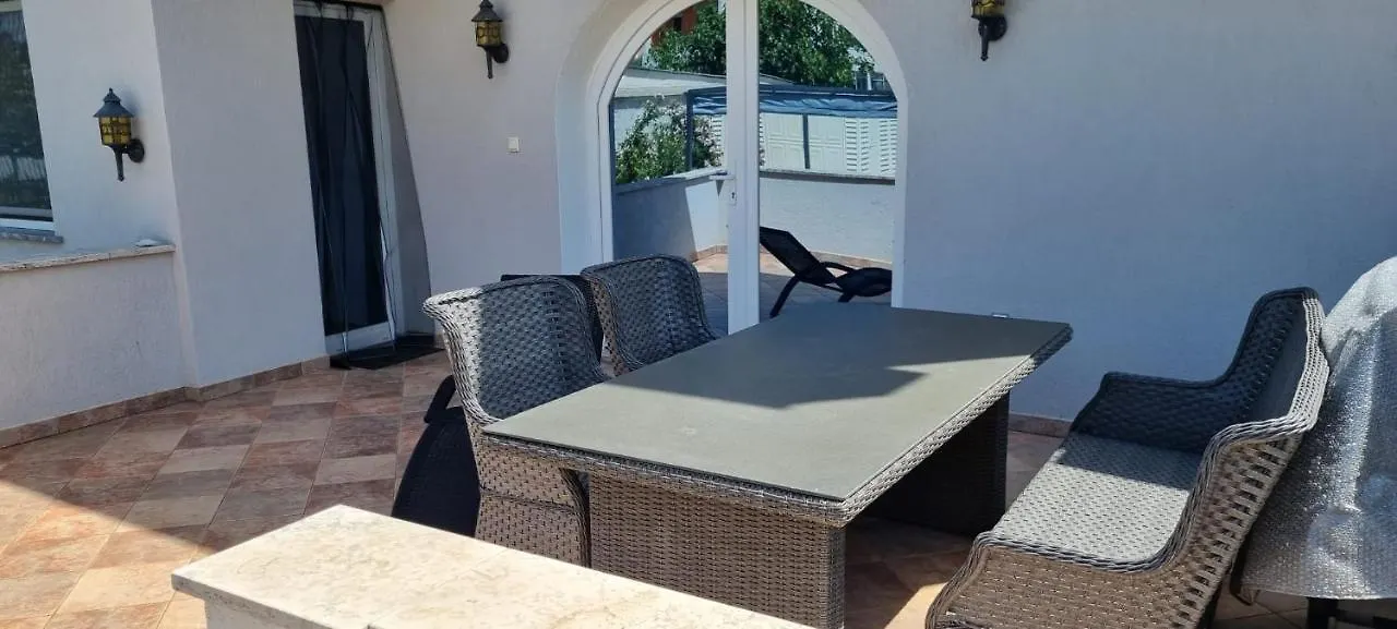 Apartman White Pearl With Free Ev Ch-Station Croatia