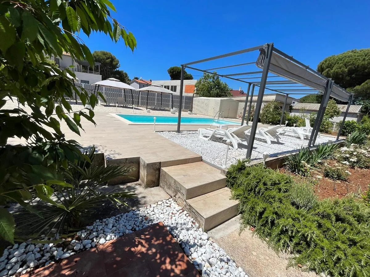 Apartman White Pearl With Free Ev Ch-Station Croatia